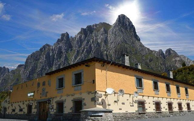 Hotel Rural Los Argüellos Lugueros Exterior foto